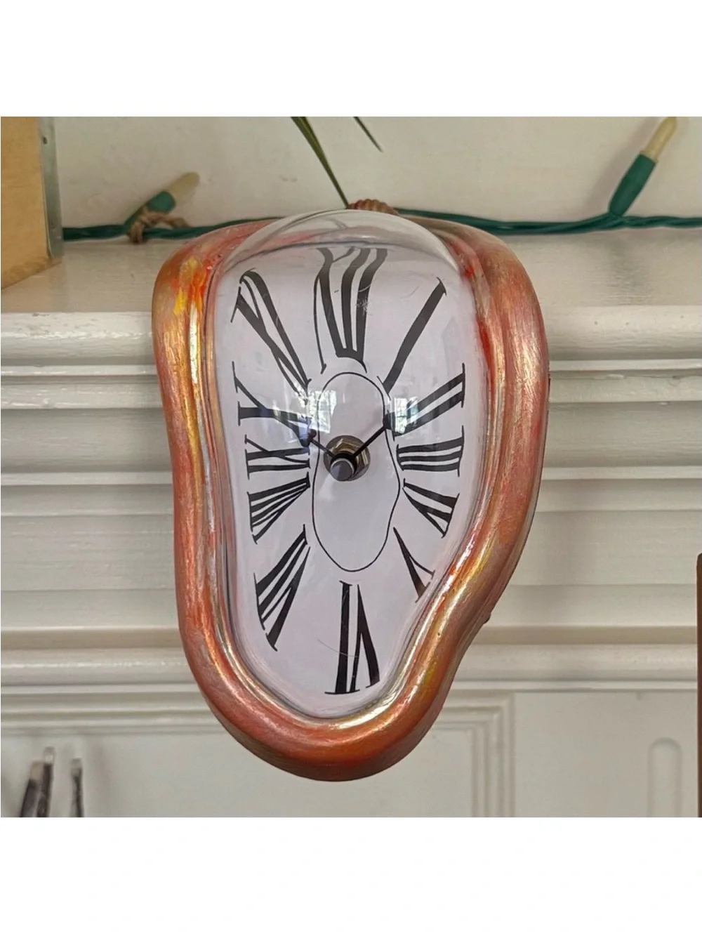 Hand painted melting clock - Picture 2 of 8